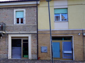 Agenzia Immobiliare Caporalini - Locale commerciale - Annuncio SS830 - Foto: 7