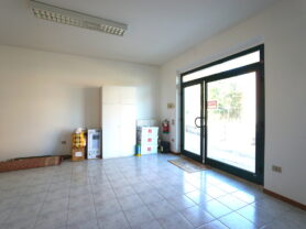 Agenzia Immobiliare Caporalini - Locale commerciale - Annuncio SS843 - Foto: 9