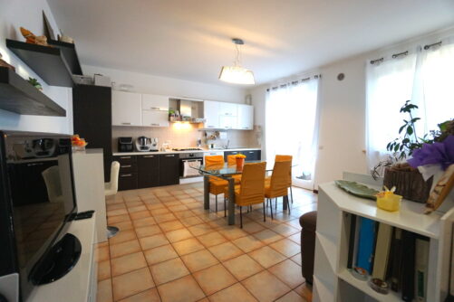 Agenzia Immobiliare Caporalini: Annuncio SS851